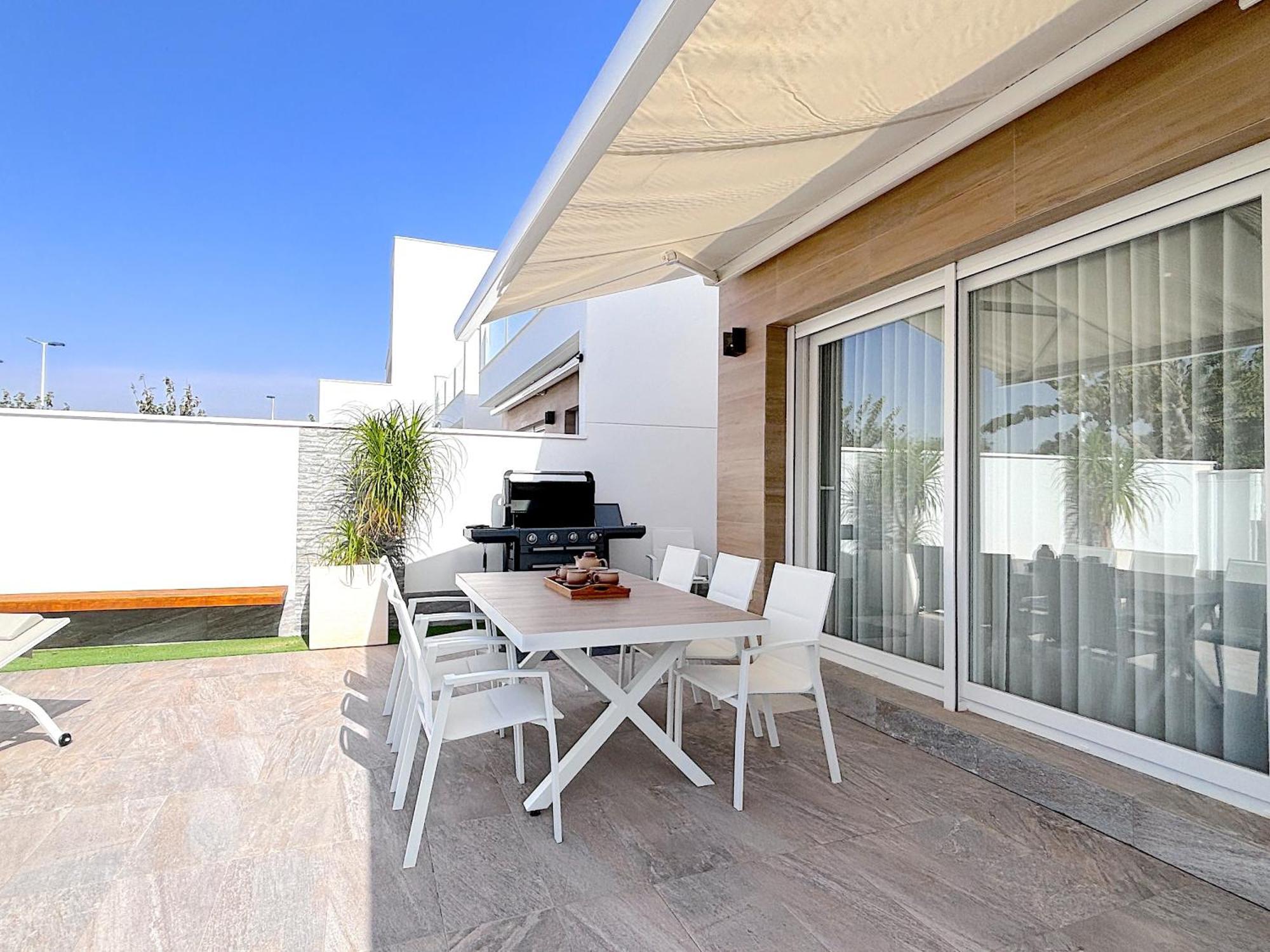 Magnifica Villa En San Pedro De Pinatar ซานเปรโดเดลปีนาตาร์ ภายนอก รูปภาพ