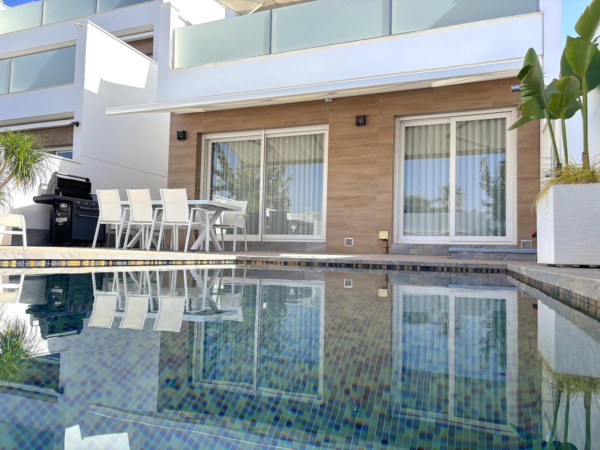 Magnifica Villa En San Pedro De Pinatar ซานเปรโดเดลปีนาตาร์ ภายนอก รูปภาพ