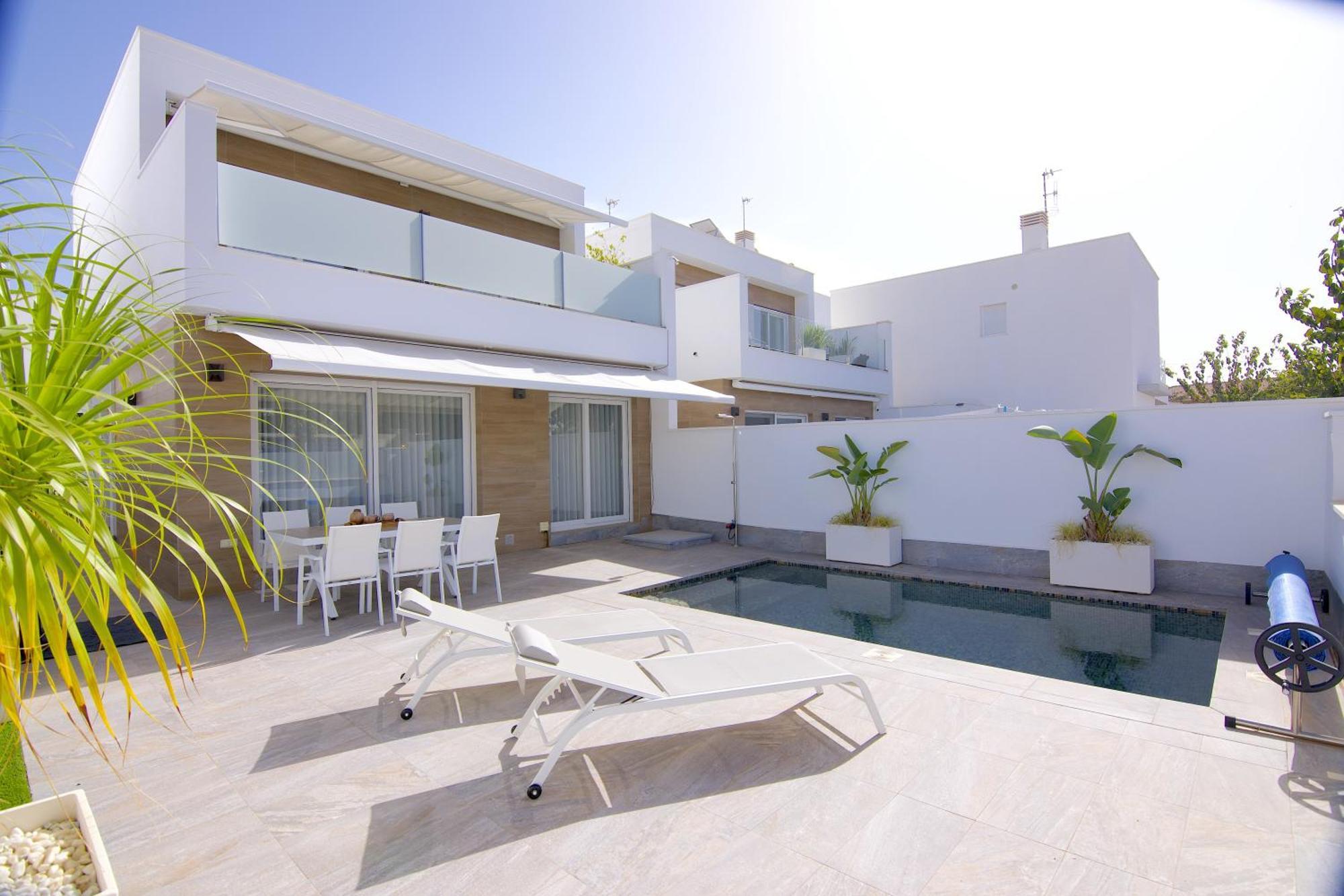 Magnifica Villa En San Pedro De Pinatar ซานเปรโดเดลปีนาตาร์ ภายนอก รูปภาพ